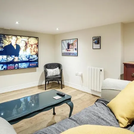 107 And 109 Nunnery Lane 요크