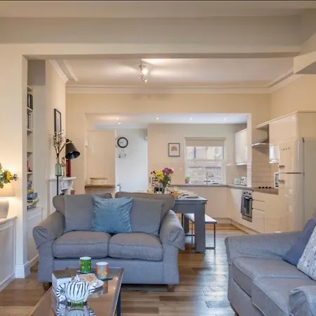 107 And 109 Nunnery Lane Prázdninový dům *